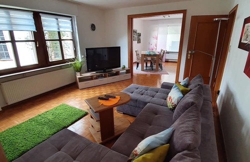 Briedel Wohnung | Cozy apartment near Zell a d Mosel in Briedel. Dog friendly