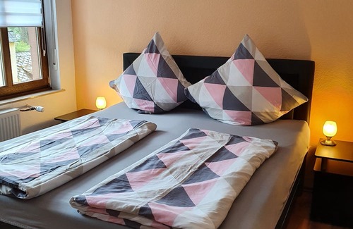 Briedel Wohnung | Cozy apartment near Zell a d Mosel in Briedel. Dog friendly