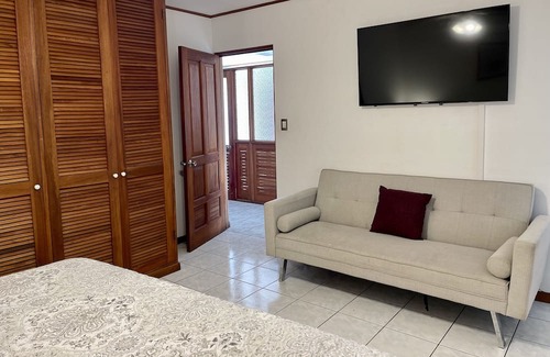 Punta Leona Haus | Beautiful Ocean View House in Punta Leona - less than 5 minutes to the beach!