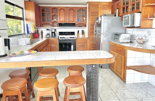Punta Leona Haus | Beautiful Ocean View House in Punta Leona - less than 5 minutes to the beach!