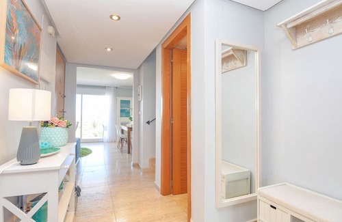 Platja de l'Arenal Wohnung | Penthouse Moreras del Saladar with A/C and Wi-fi