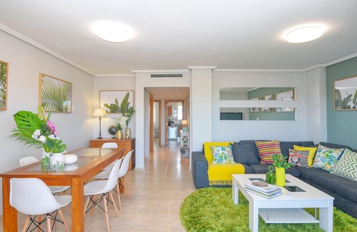 Platja de l'Arenal Wohnung | Penthouse Moreras del Saladar with A/C and Wi-fi