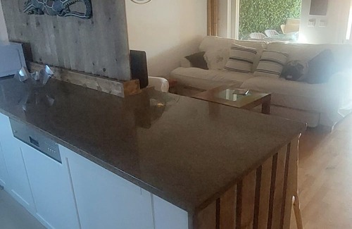 Fornos Eigentumswohnung | Apartment with pool near the beach. Pets accepted.