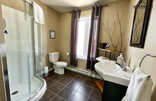 Lamarche Skihütte | Le Bassin, le Péribonka. Venez Respirer L'air Frais de la Montagne !