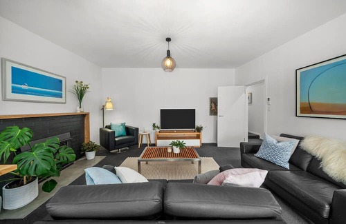 Lauderdale Haus | Beach Side Luxury Accommodation
