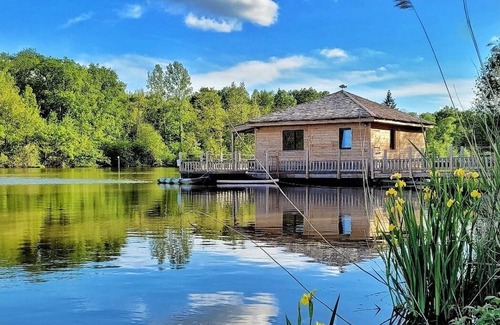 Noyen-sur-Sarthe Kabine | L'observatoire, Cabane Flottante Pour 4 Personnes