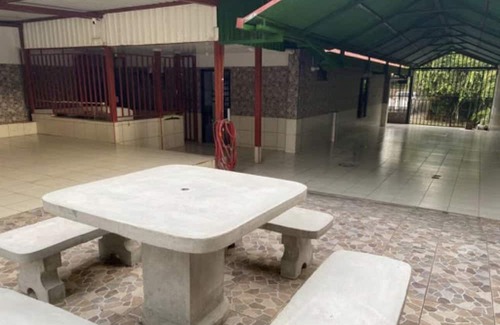 Rivas Haus | take the whole family to this great pleace with plenty of areas to have fun, Daw