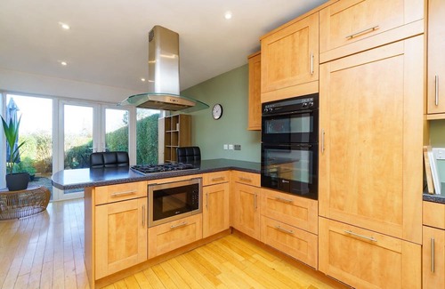 Pill Haus | Charming 4BR House with Style and City Convenience