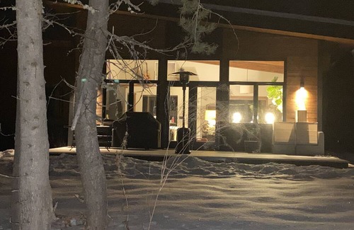 Alpine Northeast Haus | Backcountry Lovers Retreat - 35 min to Jackson