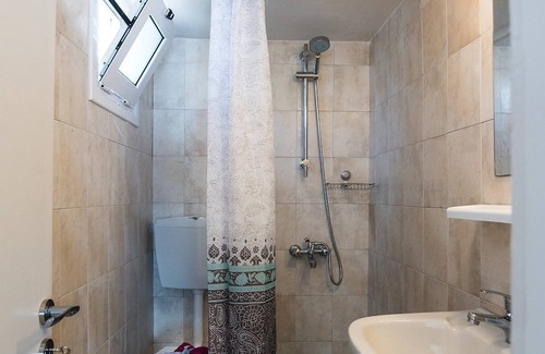 Sissi Haus | Private Yard studio 8 km (5min) away from Malia