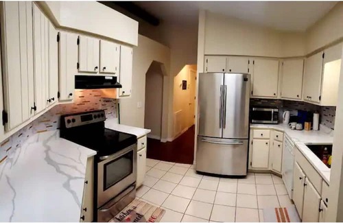 Candler Haus | Eclectic Ranch Style Home - Sleeps 12