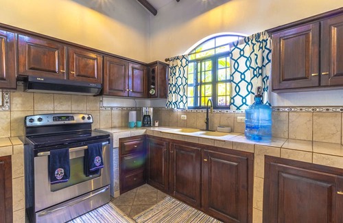Hills of Esterillos Haus | Casa Destino - Private community with pool