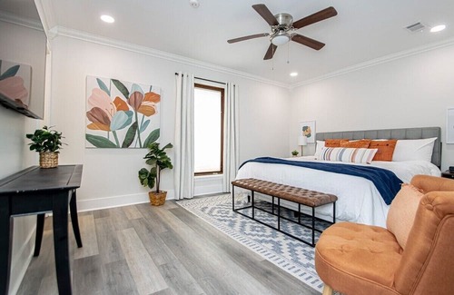 Little Rock Haus | Near it all! 1800 SqFt 1-level w/4 Comfy Kings!