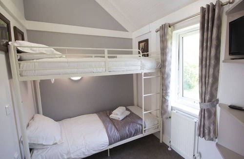 Annan Kabine | 2 bedroom accommodation in Annan