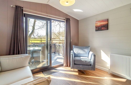 Woolverstone Kabine | 2 bedroom accommodation in Woolverstone, Ipswich