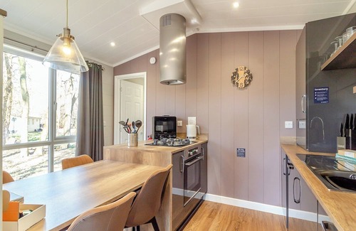 Woolverstone Kabine | 2 bedroom accommodation in Woolverstone, Ipswich