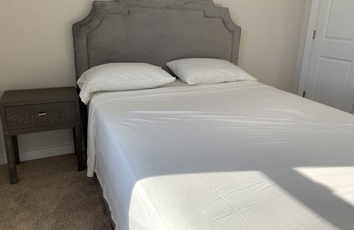 Urbana Haus | New 4 bedroom townhouse.