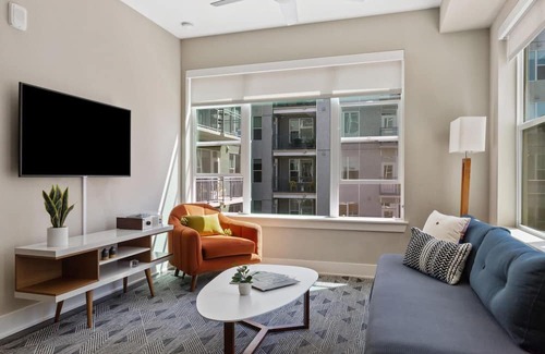 LoDo Wohnung | Denver | Charming 1BD/1BA Riverfront Apartment