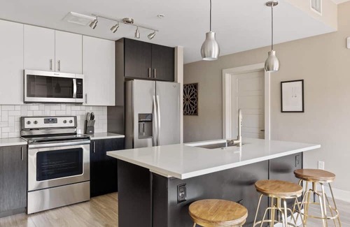 LoDo Wohnung | Denver | Charming 1BD/1BA Riverfront Apartment