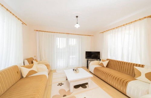 Serik Villa | Lovely Villa with Pool and Garden in Antalya