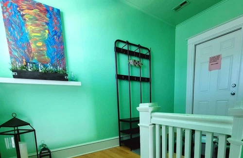 Lyons Wohnung | Perfect Getaway for 4, Cozy Space with a Queen Size Bed