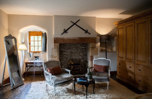 Selkirk Sonstige | Cosy castle in the Ettrick Forest. Luxury self-catering accommodation for ten.