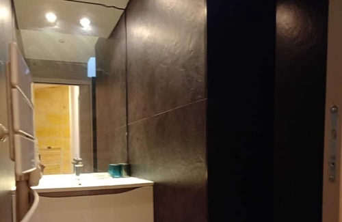 Bordeaux Golden Triangle Wohnung | Beautiful hyper center apartment in a quiet area
