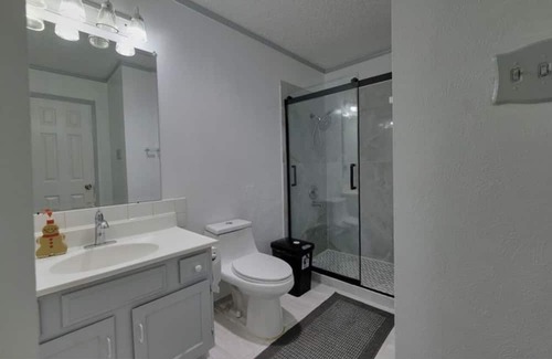 Bedford Haus | Lovely house near DFW!