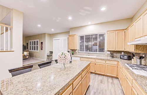 Santa Rosa Haus | 4BD/3BA Wine Country Home W/ Game Room + BBQ