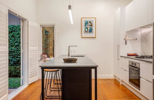 Grey Lynn Haus | Modern Classic Summar