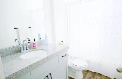 Eagle Mountain Haus | Smart Home With Garage Parking