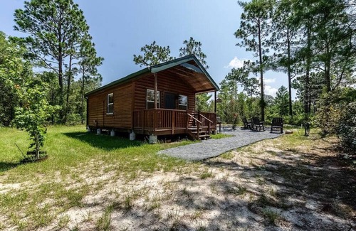 Homosassa Kabine | A/C, Firepit, Grill, Pet Friendly