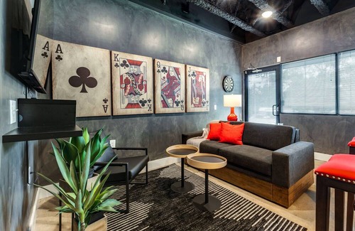 Nashville Wohnung | NEW Studio with 2 Beds 7 mins to Broadway