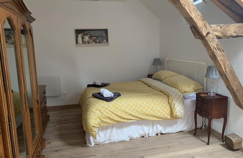 Badecon-le-Pin Haus | The Petite Barn, 5 minutes from Gargilesse, 15 minutes to A20.