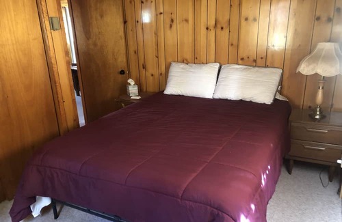 Schroon Lake Kabine | Escape to the Lake and Relax on the Private Beach