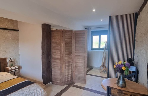 Orbigny Haus | Charming country gite near the BEAUVAL Zoo, close to numerous Châteaux.