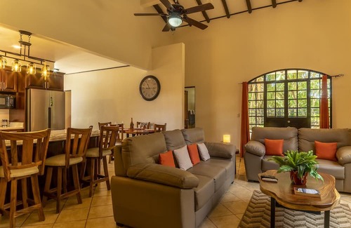 Hills of Esterillos Haus | Villa Meilleur By Esterillos Hills 10 minutes away from the beach!!