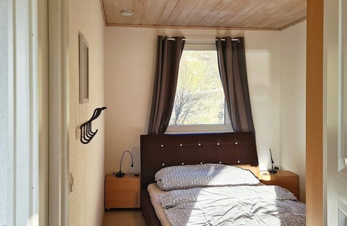 Lonevag Haus | 5 person holiday home in LONEVÅG