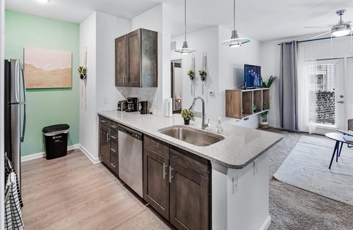 Avery Creek Wohnung | South Asheville Getaway Private Balcony Apt 1