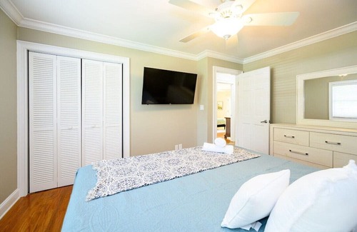 Socastee Haus | Private Dock w/ Hot Tub + King suite {Tiki Time}
