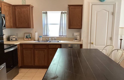 Silver Creek Haus | Large family vacation home, close to Disney, private pool & spa, newly remodeled