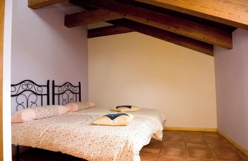 La Guingueta d'Aneu Skihütte | Chalet 'Casa Maria Antònia' with Mountain View, Private Terrace and Wi-Fi