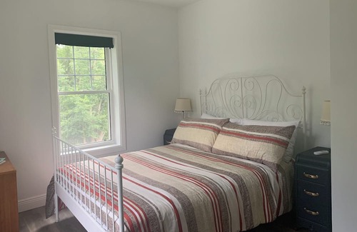 Tweed Wohnung | Bogart House connects to the Trans Canada Trail