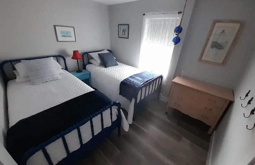 Cap Le Moine Haus | Renovated home with beautiful views of the sunset / dog friendly