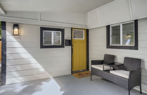 Kipling Haus | Updated Clean Retreat Next to Beautiful Creek and Trail