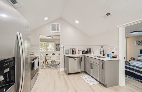 Kipling Haus | Updated Clean Retreat Next to Beautiful Creek and Trail