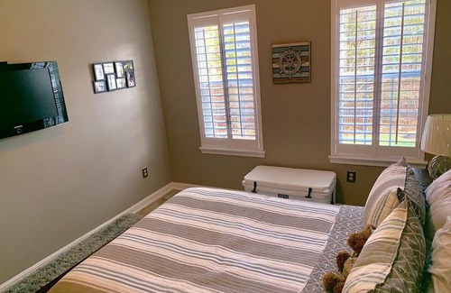 Essex Eigentumswohnung | Cozy, clean, peaceful and modern condo in safe area. Come lay back & Relax!