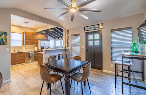 Tucson Haus | Modern, new house. One Block from Campus