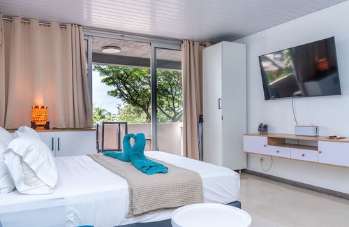 Pa'ofa'i Wohnung | Cozy Studio in Papeete - Park View | AC | Netflix | Secure Parking