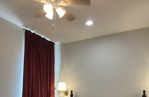 Buffalo Wohnung | 4 Luxury Suites in a beautifully restored historic building in Buffalo, Texas.